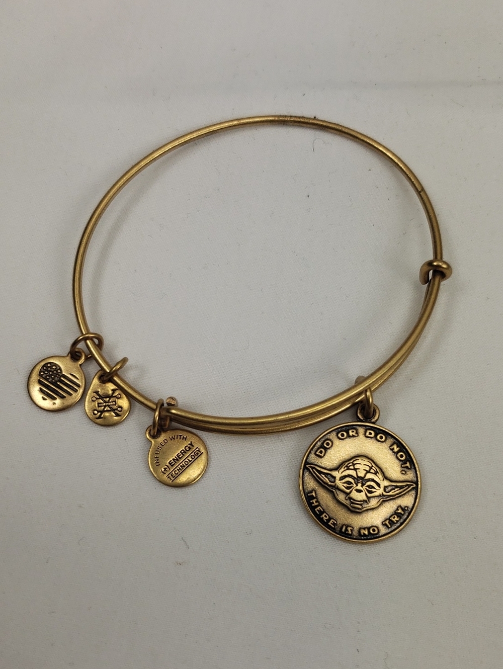 Alex and Ani bracelet Disney Star Wars Yoda Bracelet